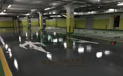 ‌旧地面翻新方案：山南环氧地坪涂层覆盖混凝土裂缝修复技术